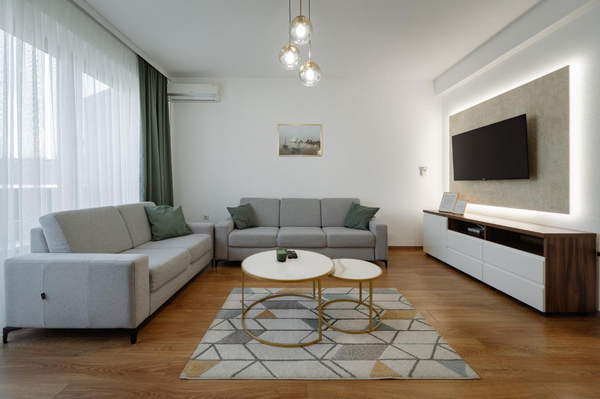 Apartman Square Trg Prijedor Bagian luar foto