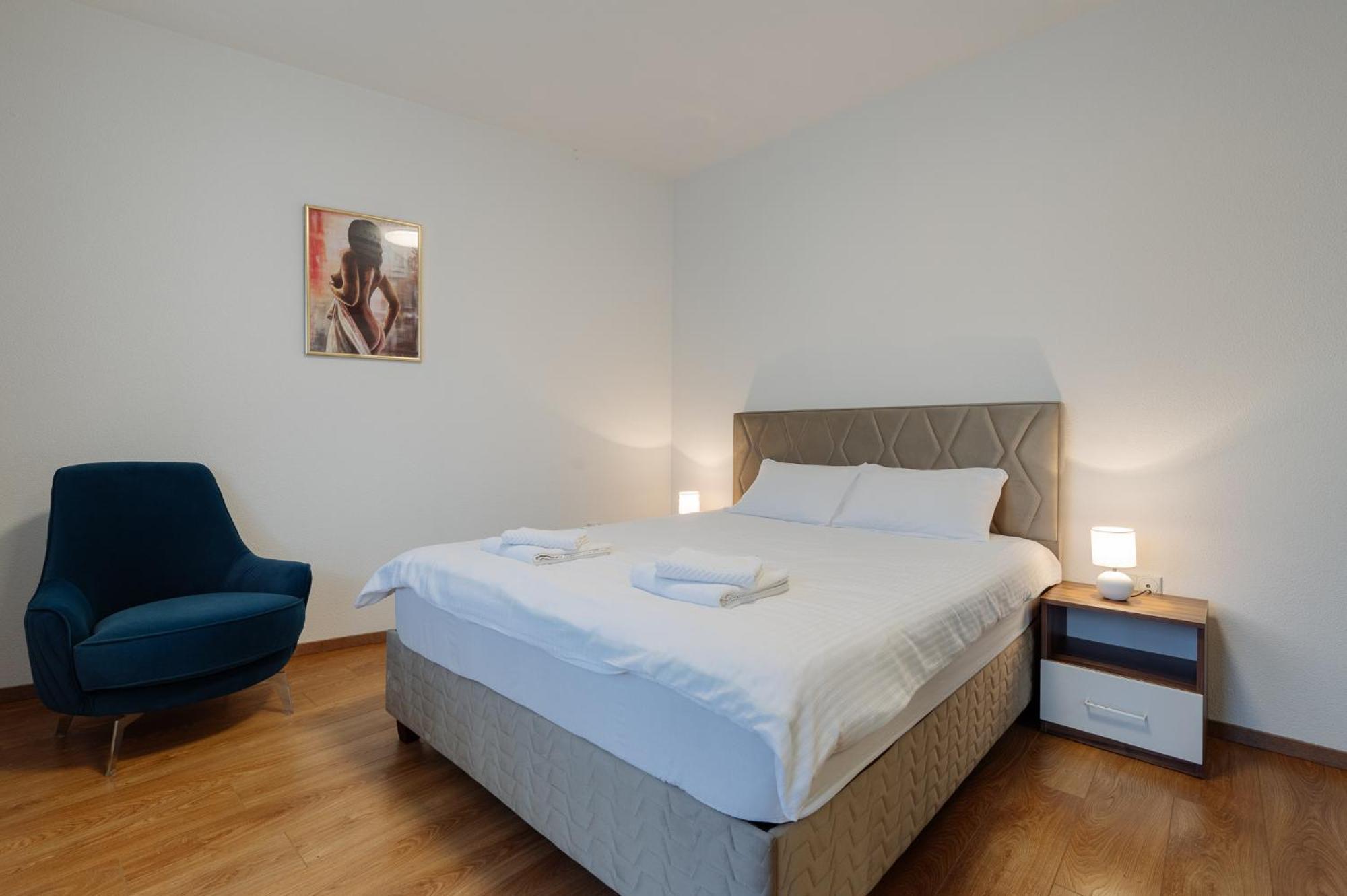 Apartman Square Trg Prijedor Bagian luar foto